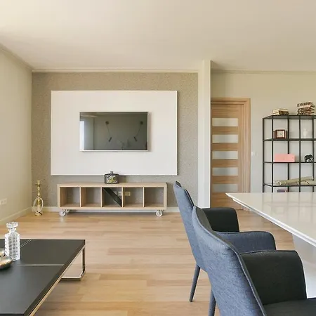 19 Floor With Views شقة كلابيدا